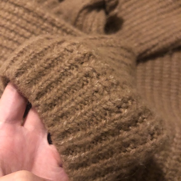 Cozy Brown Zara Cardigan perfect for fall - Picture 6 of 7